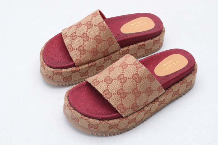GUI SANDAL