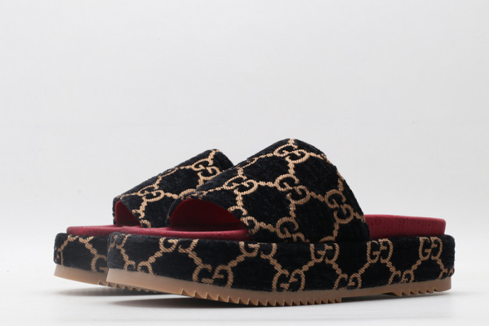 GUI SANDAL
