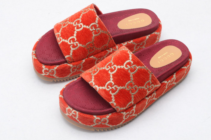 GUI SANDAL