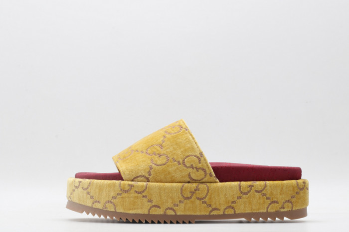 GUI SANDAL