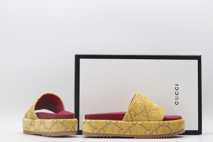 GUI SANDAL