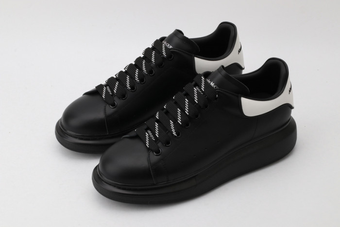 ALEX MCQU SNEAKER