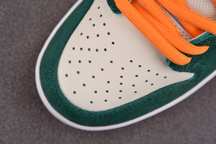 Nike Dunk SB Low Pro “Legion Pine” 304292-383