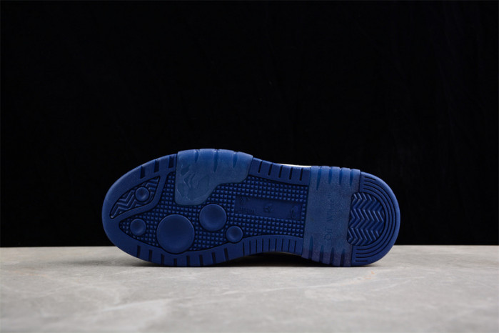 OFW SNEAKER
