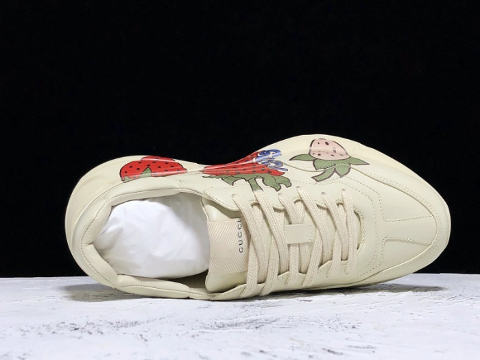 GUI SNEAKER