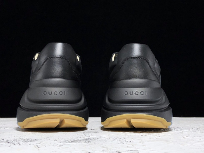 GUI SNEAKER