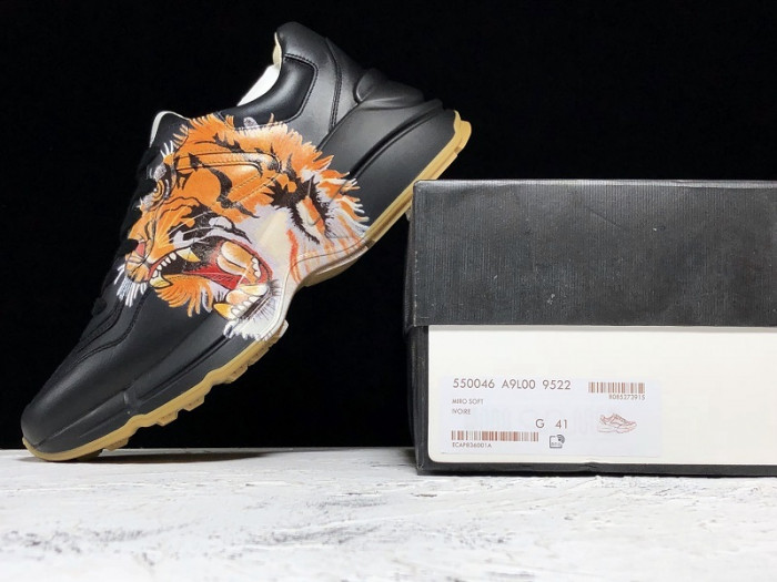 GUI SNEAKER