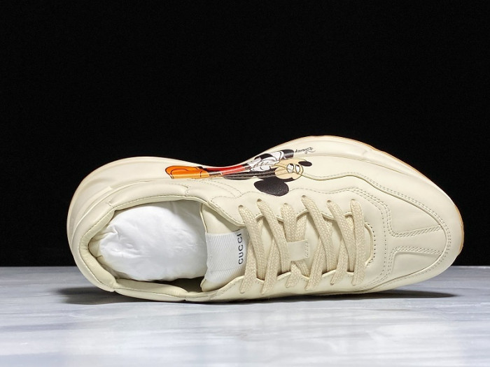 GUI SNEAKER