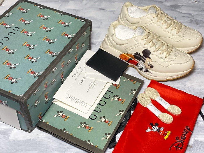 GUI SNEAKER