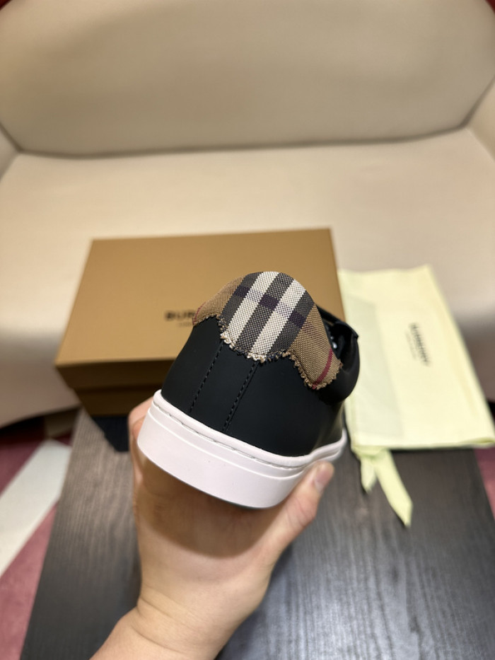 BUB sneaker