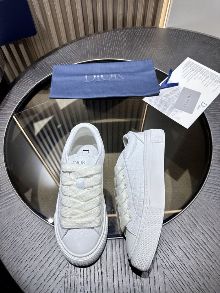 D10R SNEAKER
