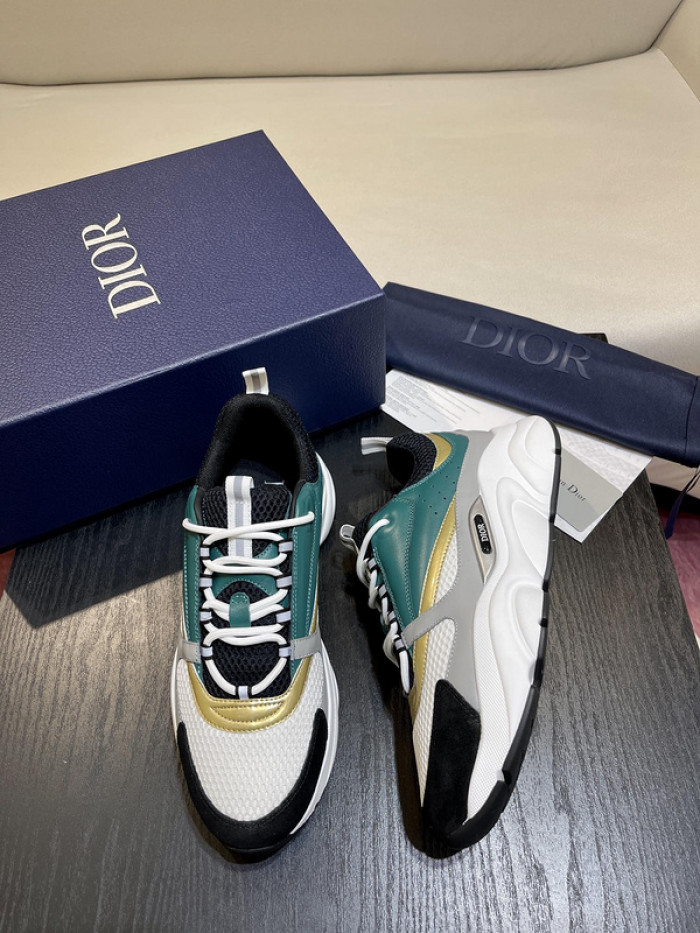 D10R SNEAKER