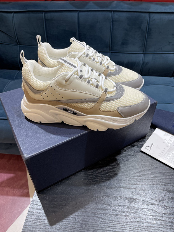 D10R SNEAKER