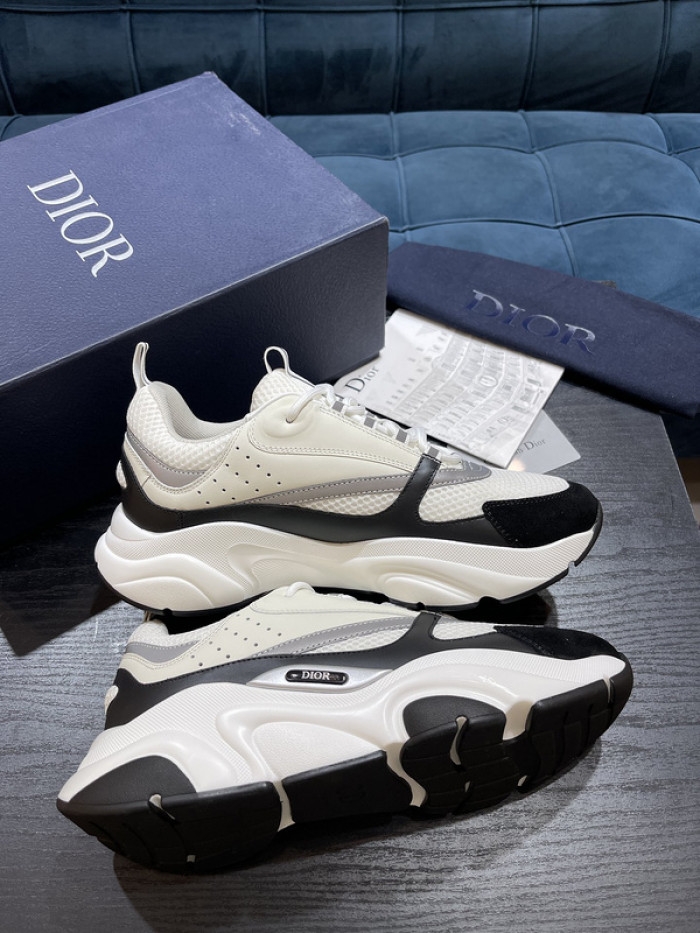 D10R SNEAKER