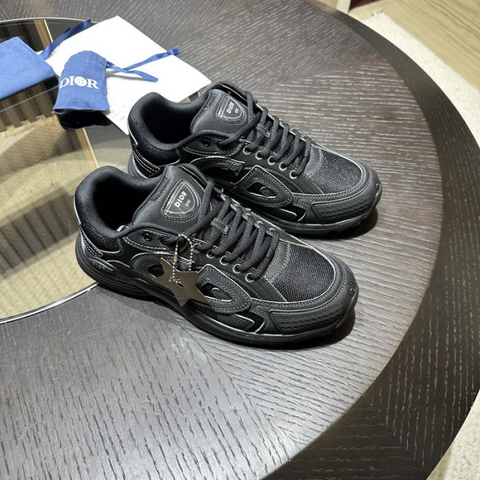 D10R SNEAKER