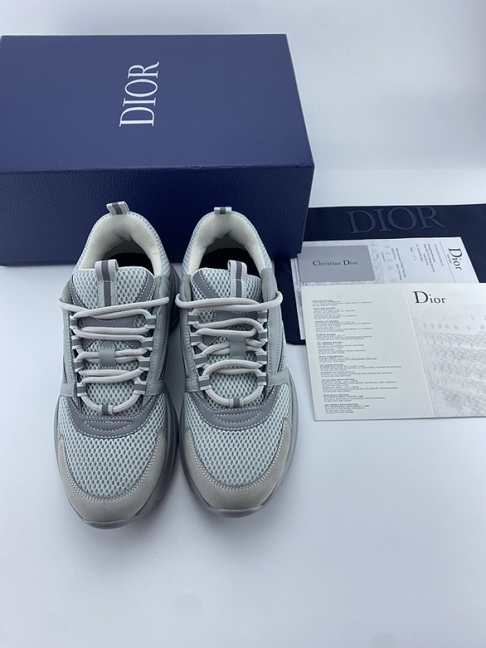 D10R SNEAKER