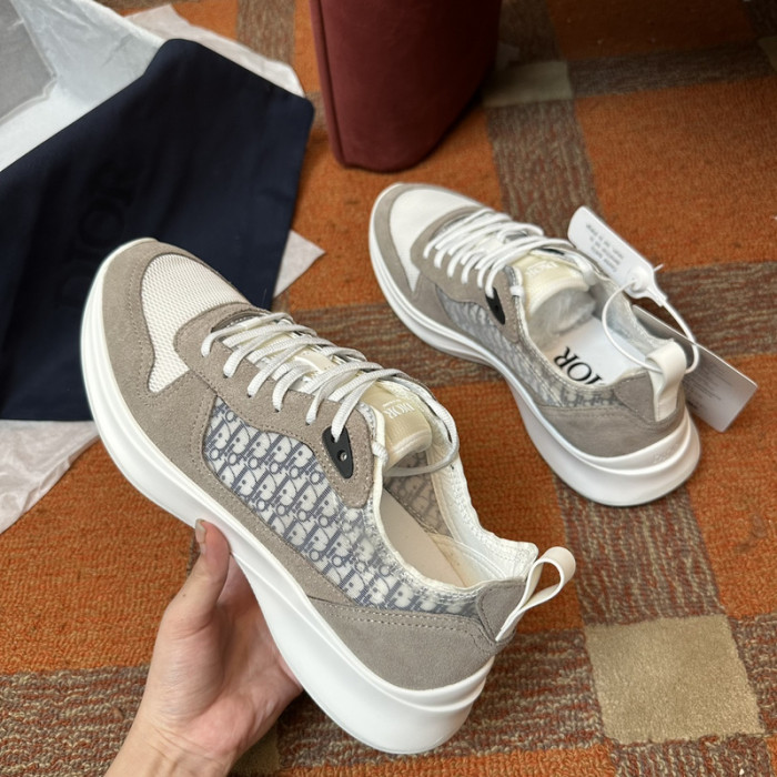 D10R B25 SNEAKER