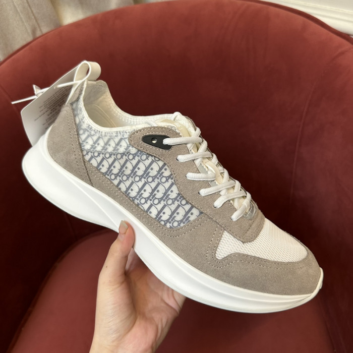 D10R B25 SNEAKER