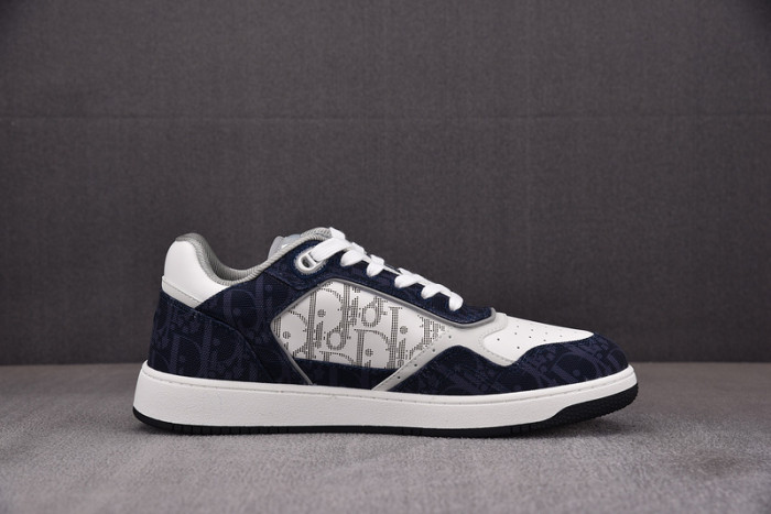 D10R B27 LOW SNEAKER