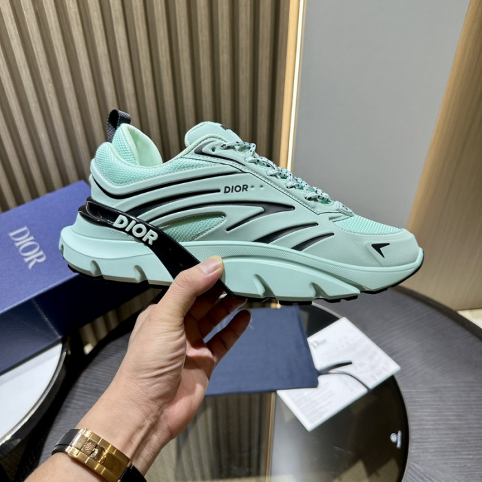 D10R B44 SNEAKER