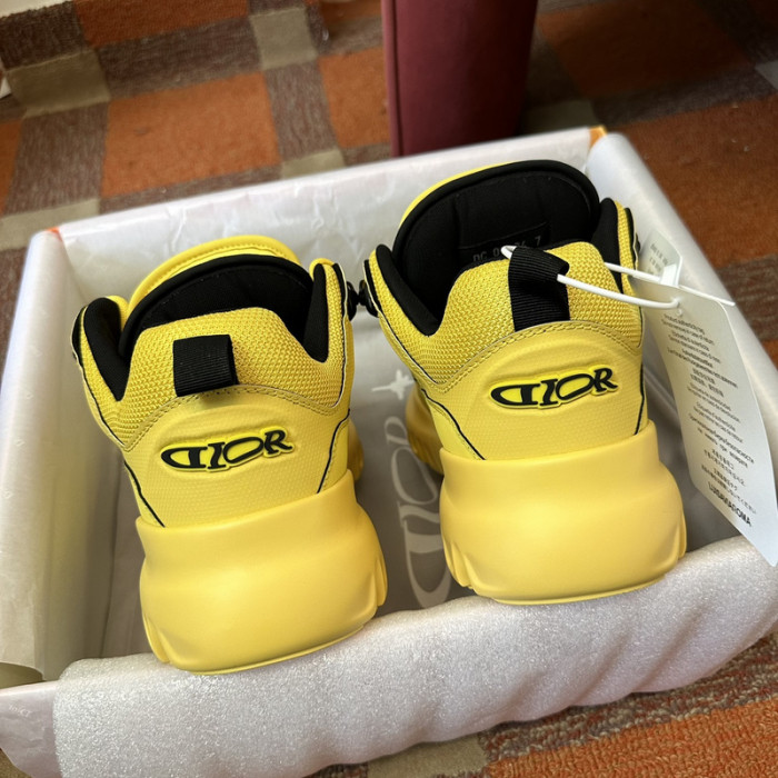 D10R B57 SNEAKER