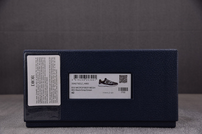 D10R SNEAKER