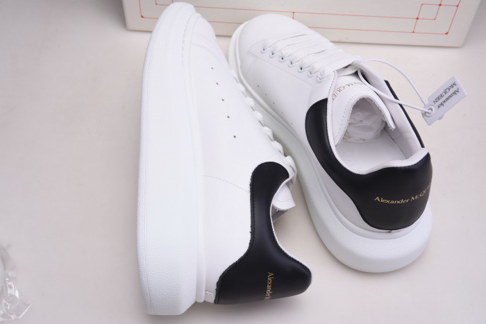 ALEX MCQU SNEAKER