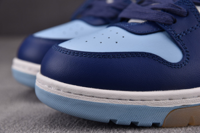 OFW SNEAKER