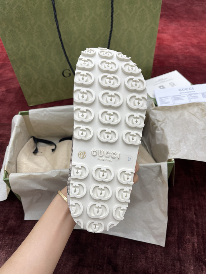 GUI SANDAL