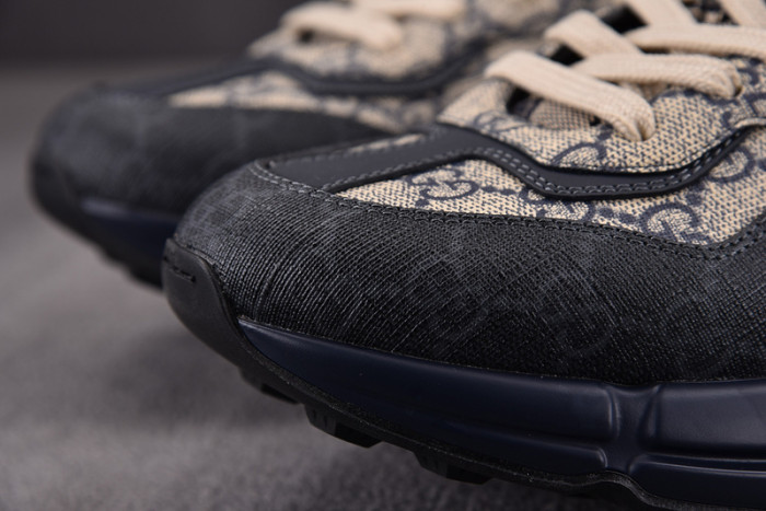GUI SNEAKER