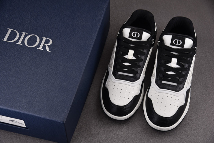 D10R B27 LOW SNEAKER