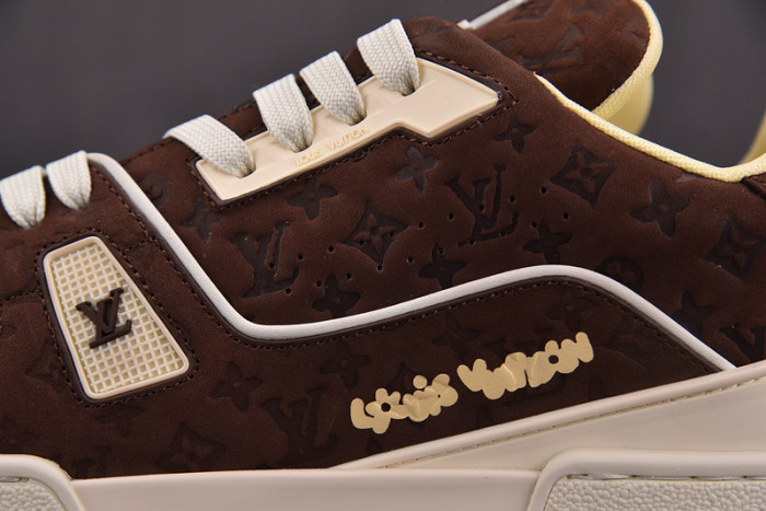 L0VT SNEAKER