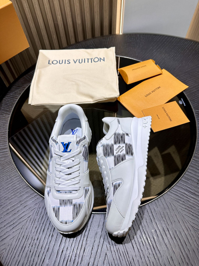 L0VT SNEAKER