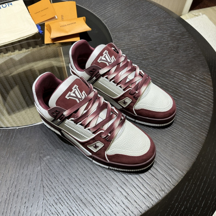 L0VT SNEAKER