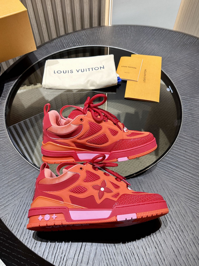L0VT SNEAKER