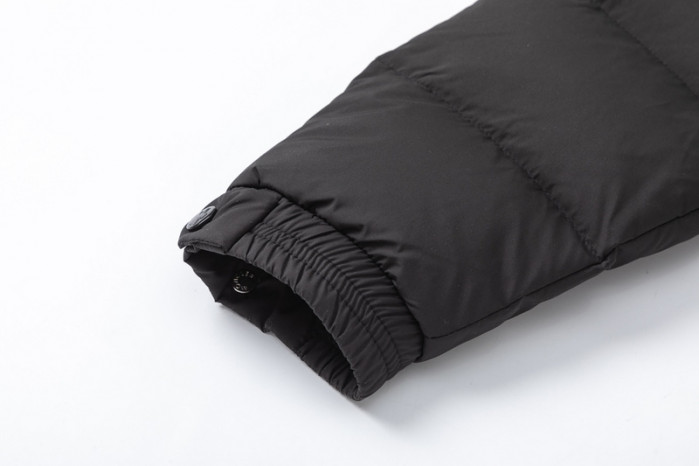 M0*C1ER DOWN JACKET