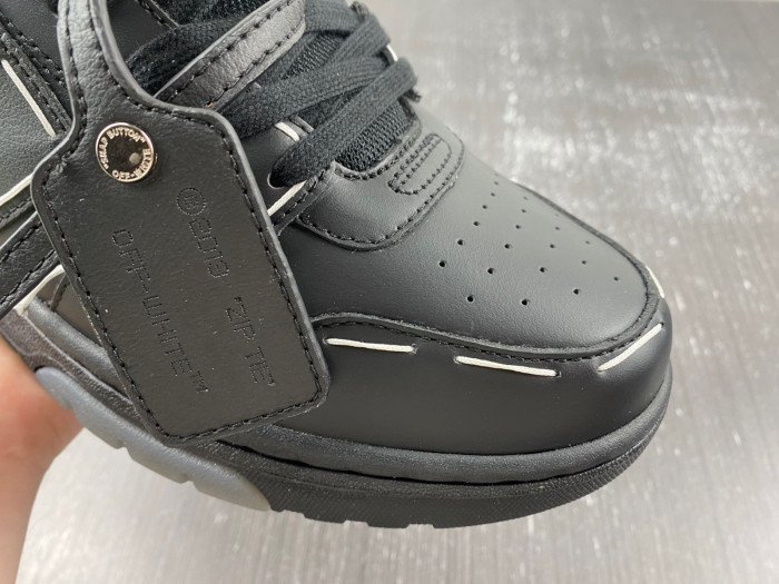 OFW SNEAKER