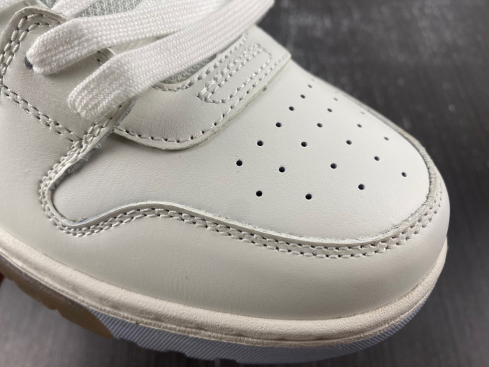 OFW SNEAKER