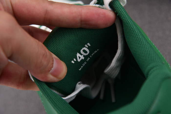 OFW SNEAKER