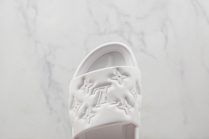 L0VT SANDAL