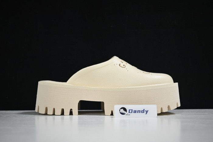 GUI SANDAL